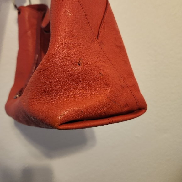 💯 AUTHENTIC MCM HANDBAG - Picture 9 of 17